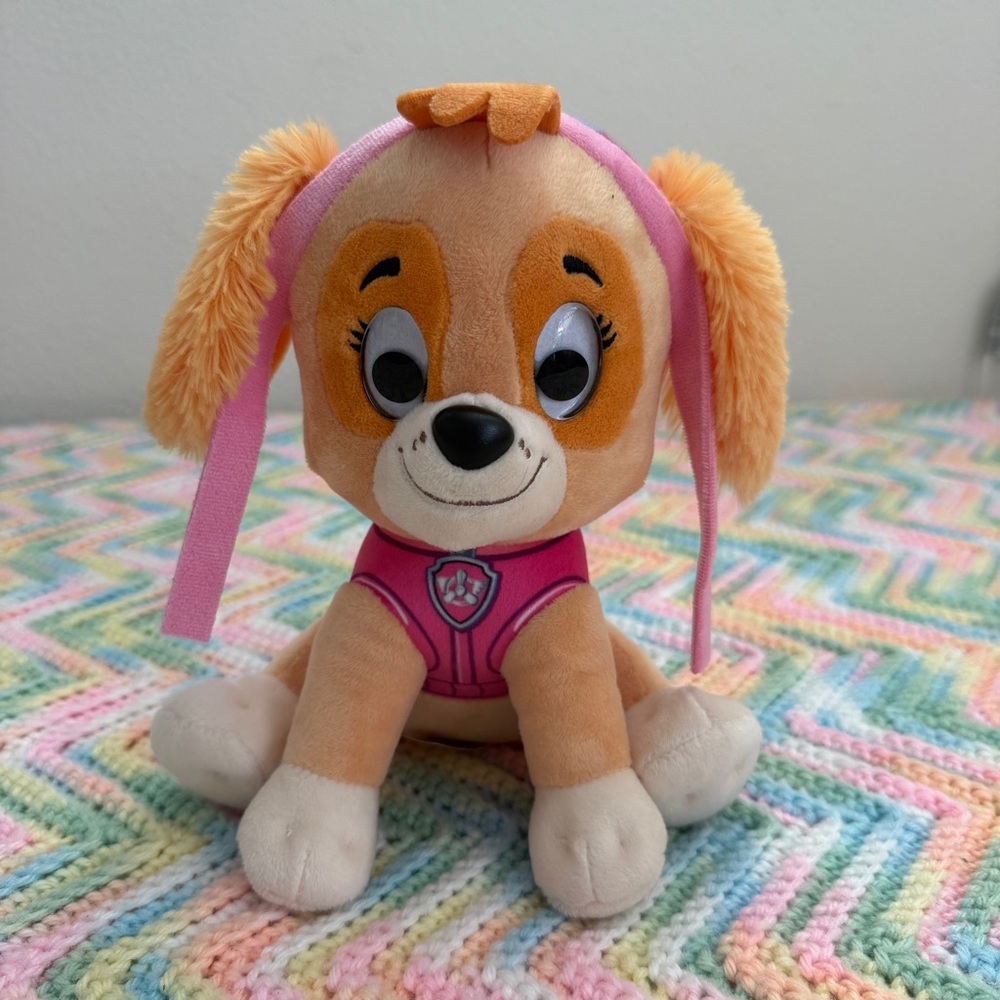 Nickelodeon Paw Patrol Skye Sitting Plush Girl Puppy Dog Pink
